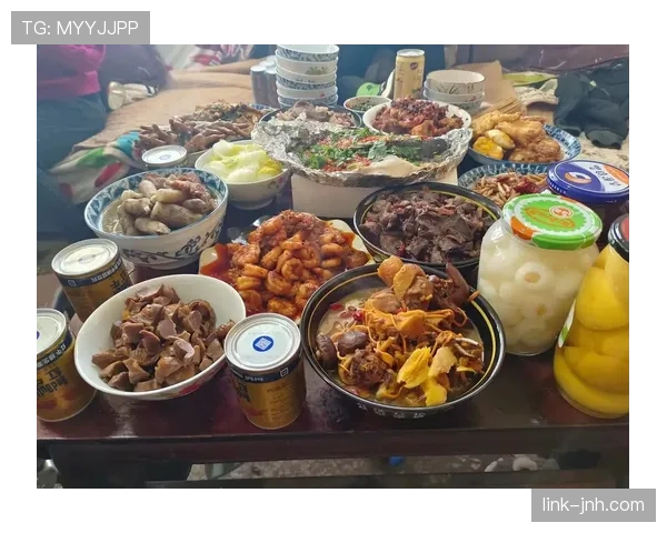富里这训练餐吃得比我家年夜饭还讲究，自律到让人无语